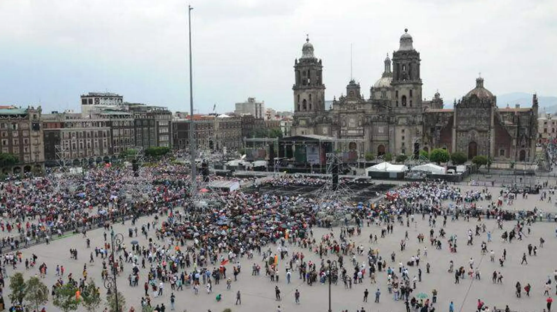 Zocalo Ernesto Muñoz 4